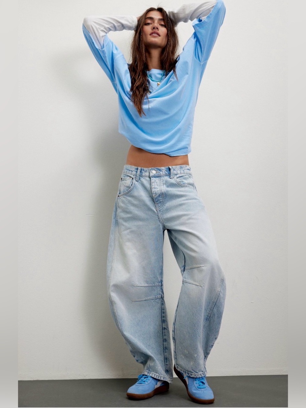 Free People barrel jeans. Light Wash Wide Leg Women’s Jeans - Pale Blue